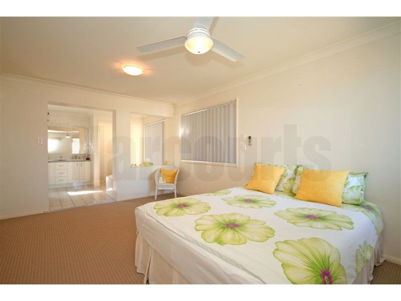 137 Wendouree Crescent, Westlake QLD 4074