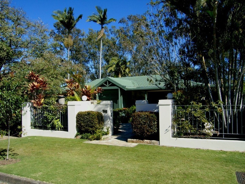125 Mt Ommaney Drive, Jindalee QLD 4074