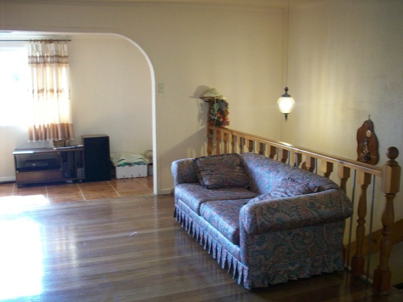 48 Dandenong Road, Jamboree Heights QLD 4074