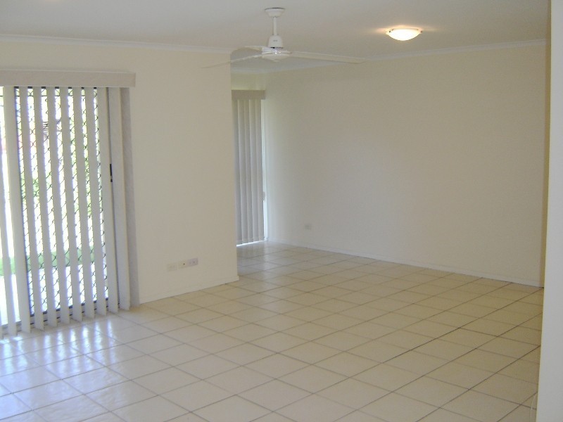 4 Galleon Street, Jamboree Heights QLD 4074