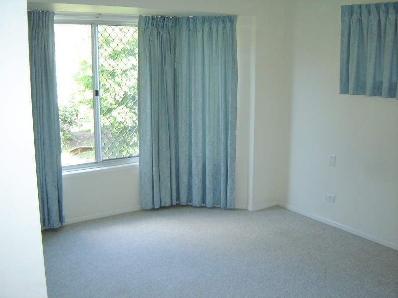 4 Galleon Street, Jamboree Heights QLD 4074