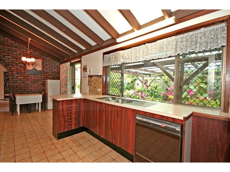 31 Tekapo Street, Westlake QLD 4074