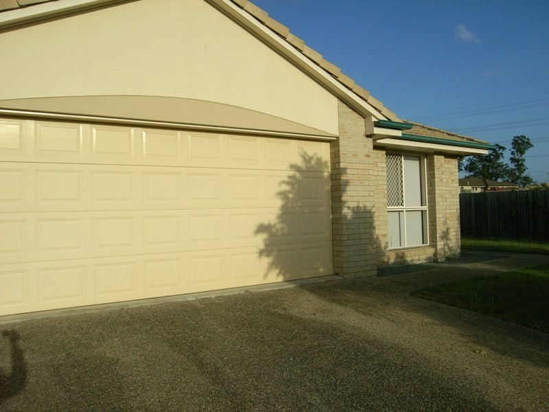 27 Stockwhip Place, Sumner QLD 4074