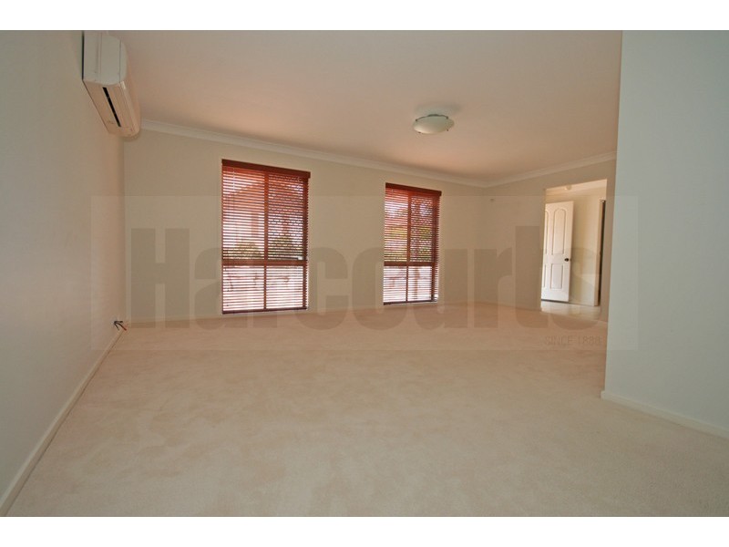 25 Narrung Street, Middle Park QLD 4074