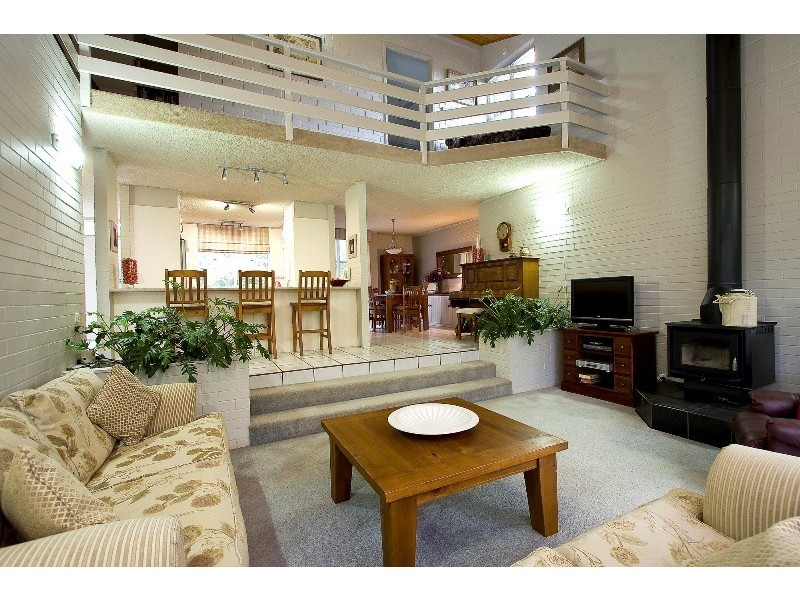 2 Earn Close, Westlake QLD 4074
