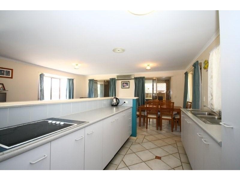 25 Leopard Tree Crescent, Sinnamon Park QLD 4073