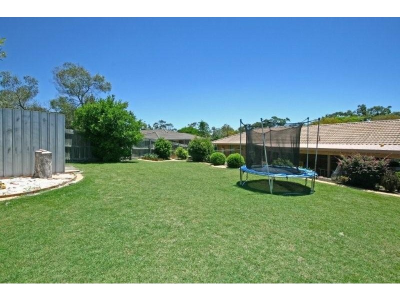 25 Leopard Tree Crescent, Sinnamon Park QLD 4073