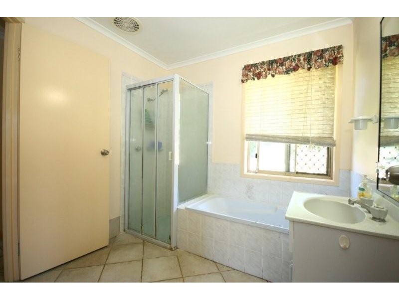 25 Leopard Tree Crescent, Sinnamon Park QLD 4073