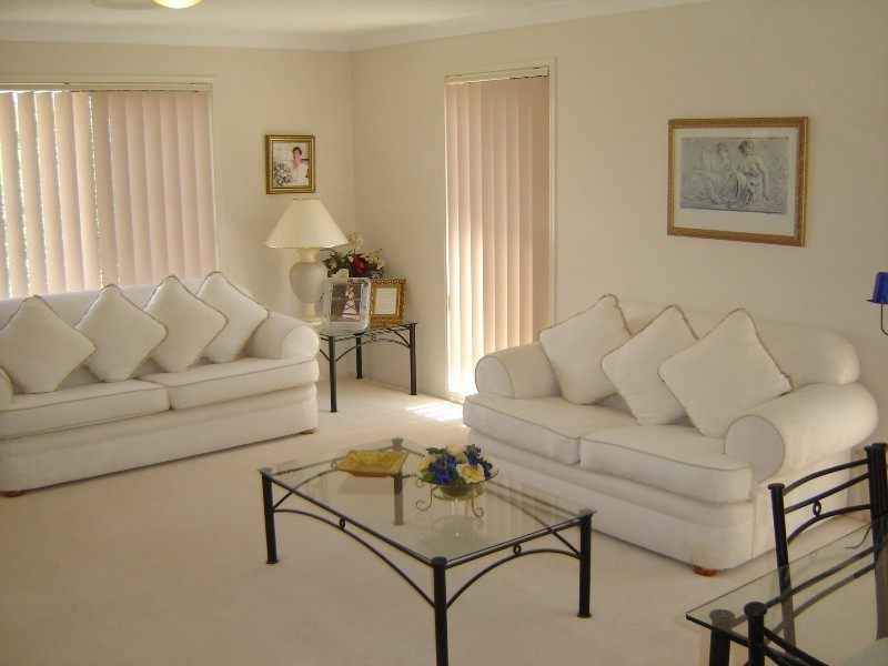 20 Derwent Place, Riverhills QLD 4074