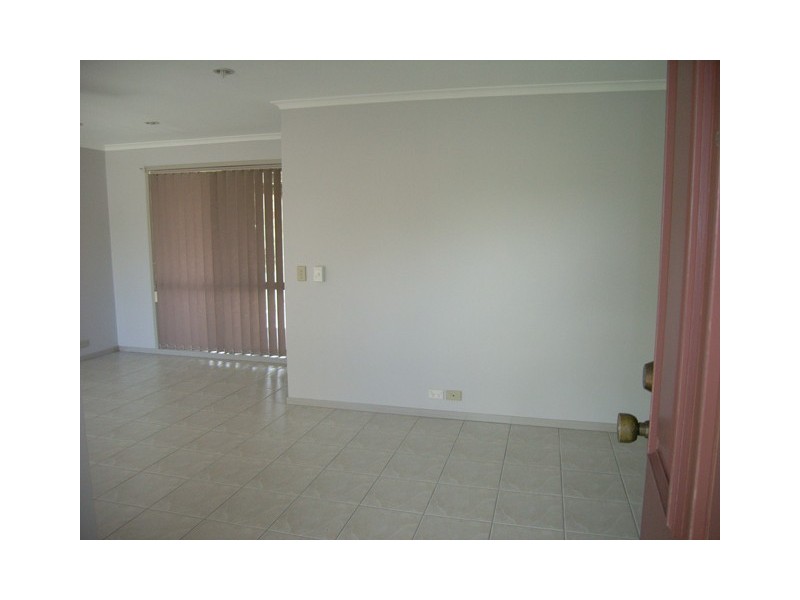 60 McPherson Road, Sinnamon Park QLD 4073