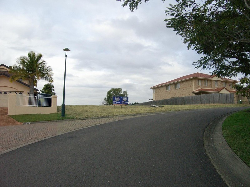 38 Axel Place, Sinnamon Park QLD 4073