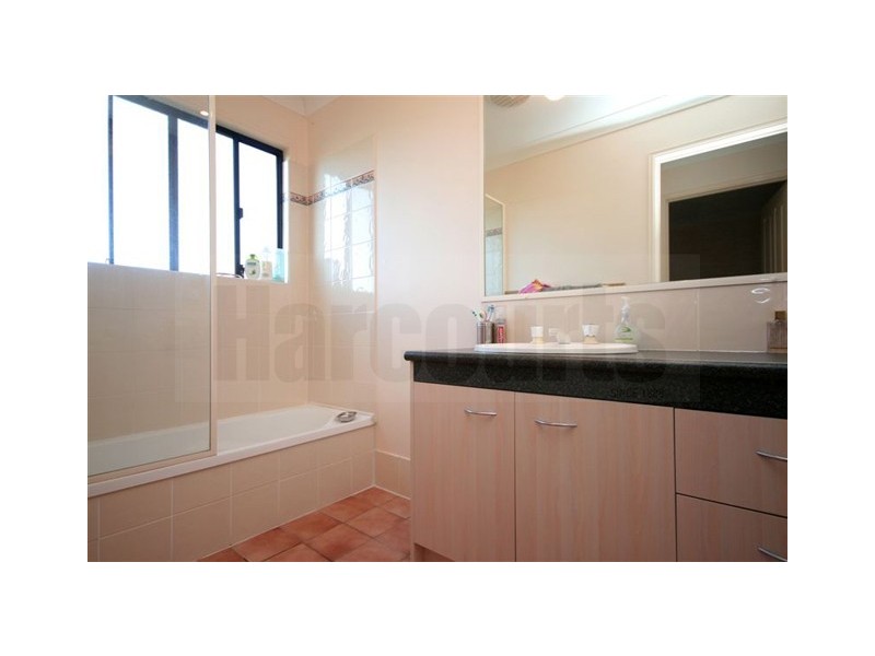 2/232 Arrabri Avenue, Mount Ommaney QLD 4074