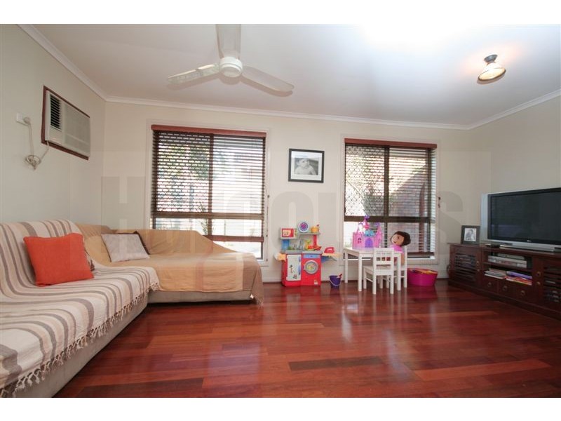 52 Prosser Street, Riverhills QLD 4074