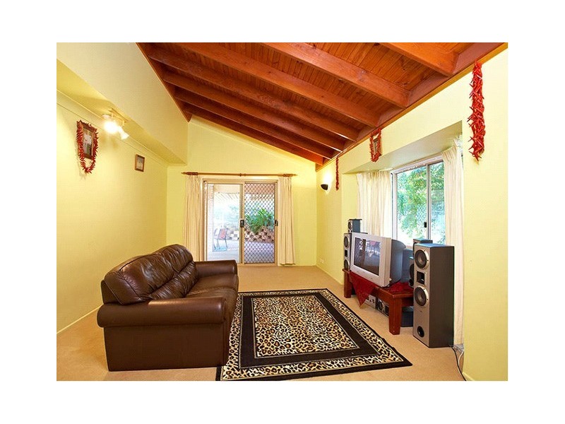 4 Pioneer Court, Durack QLD 4077