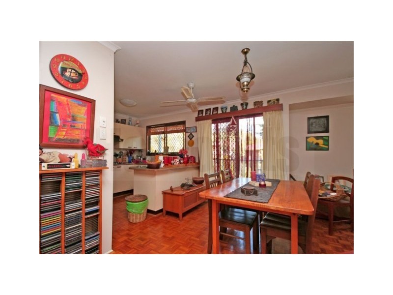 10 Venerable Street, Seventeen Mile Rocks QLD 4073