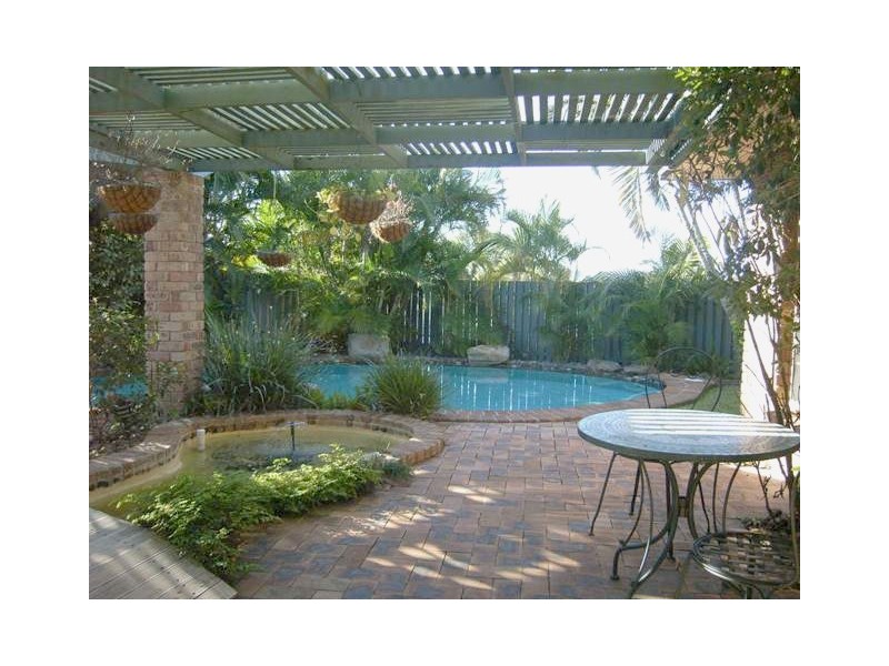 99 Raeside Street, Westlake QLD 4074