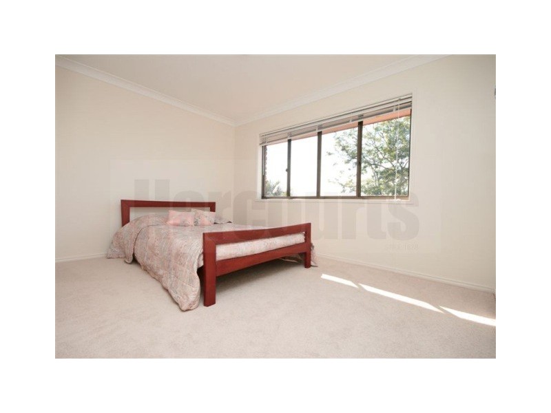 21 Barcoorah Street, Westlake QLD 4074