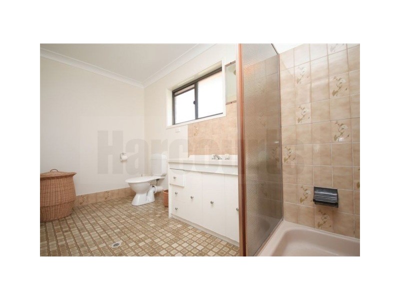 21 Barcoorah Street, Westlake QLD 4074