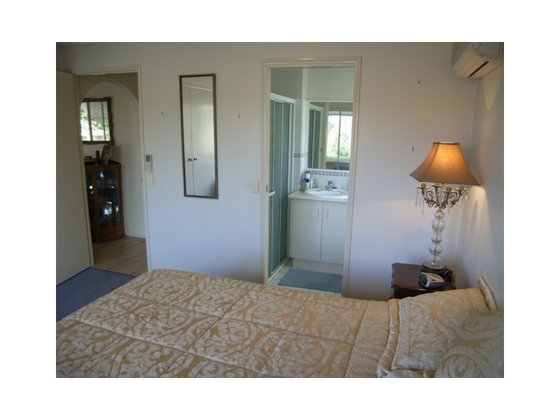 12 Woodrose Crescent, Sinnamon Park QLD 4073