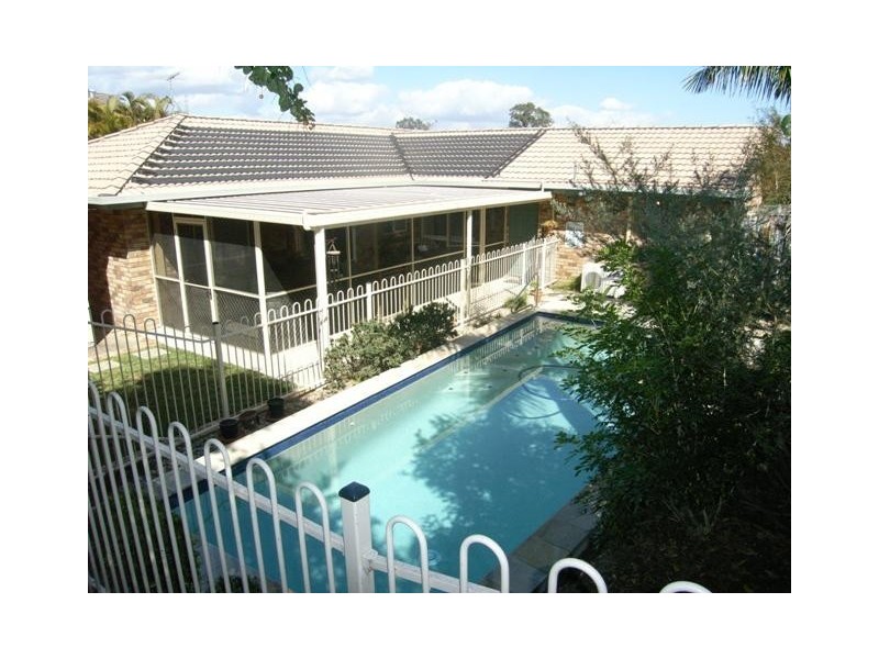 12 Woodrose Crescent, Sinnamon Park QLD 4073