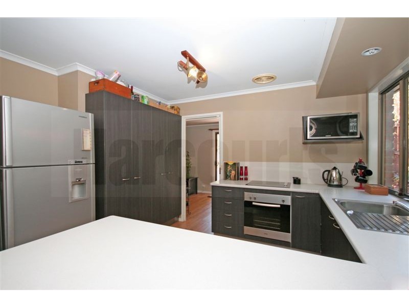 6 Donnelly Court, Sinnamon Park QLD 4073