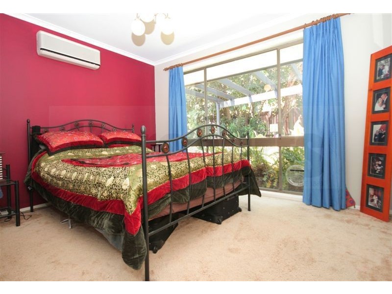 6 Donnelly Court, Sinnamon Park QLD 4073