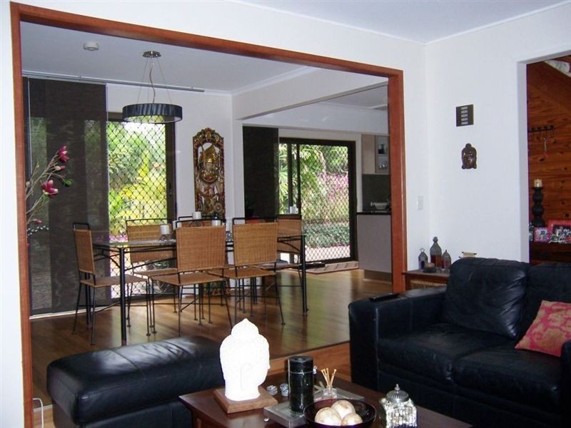 17 Balaton Street, Riverhills QLD 4074