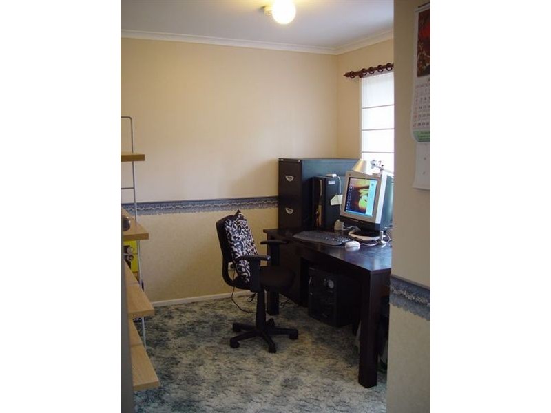 17 Balaton Street, Riverhills QLD 4074