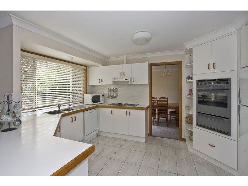 8 Tobin Street, Middle Park QLD 4074