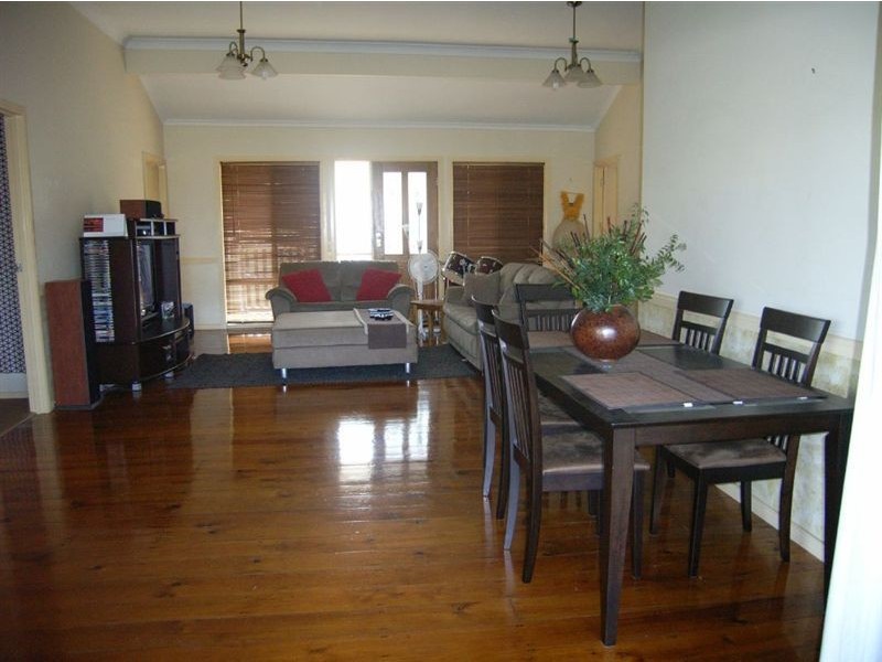 1146 Oxley Road, Oxley QLD 4075