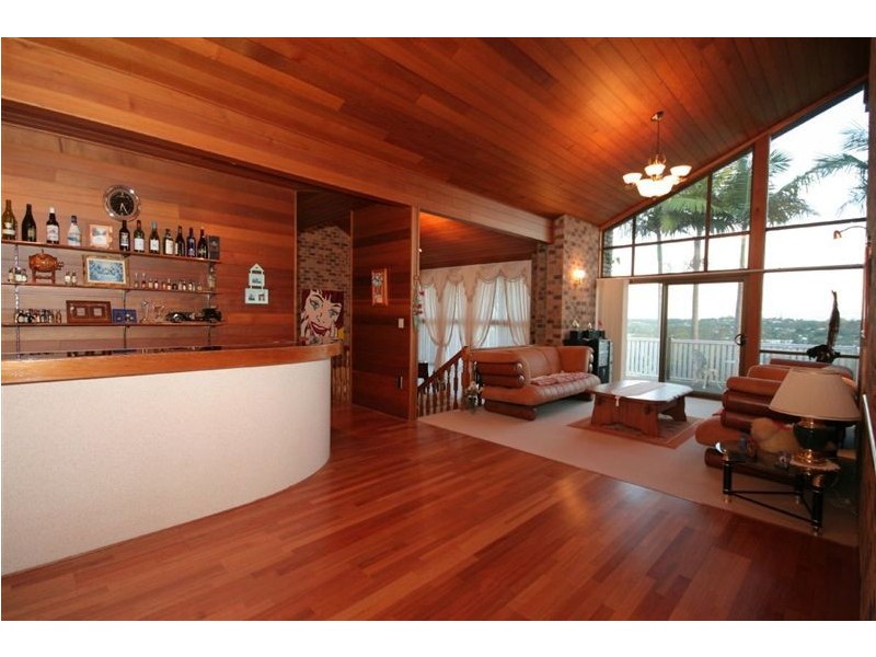 Mount Ommaney QLD 4074