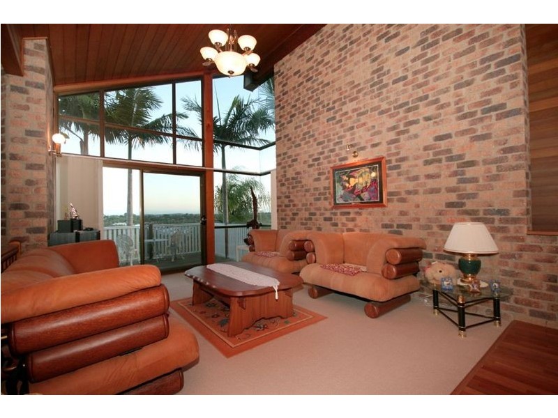 Mount Ommaney QLD 4074