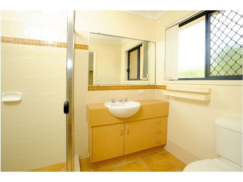 8 McNally Close, Seventeen Mile Rocks QLD 4073
