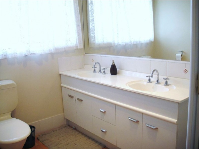 12 Bridgewater Road, Springfield QLD 4300