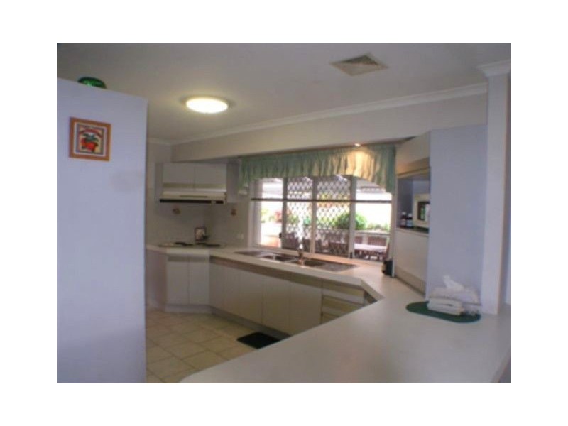 Sinnamon Park QLD 4073