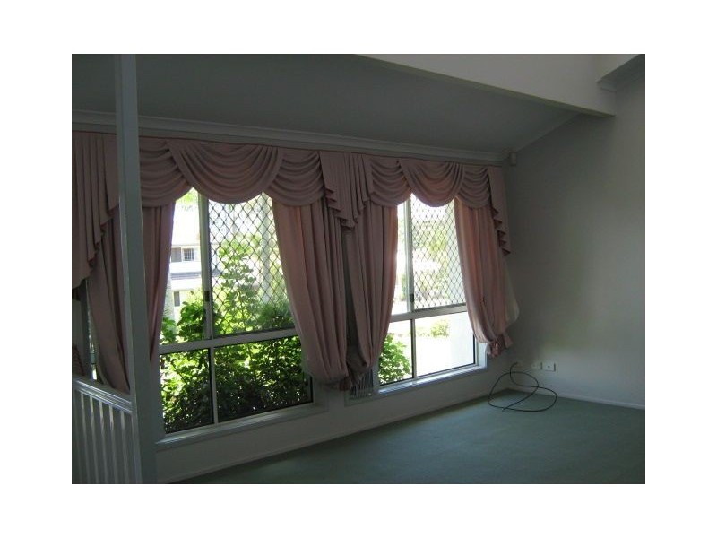 Sinnamon Park QLD 4073