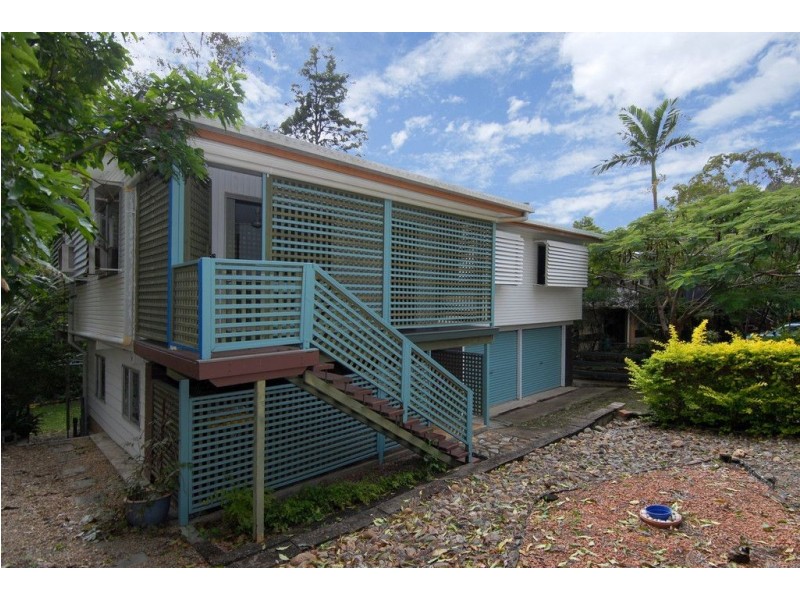 6 Meehan Street, Seventeen Mile Rocks QLD 4073