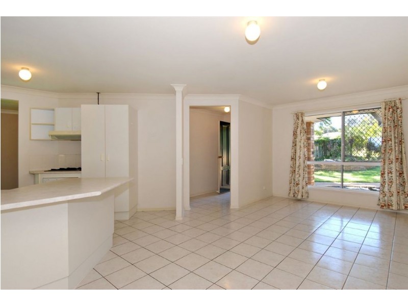 3 Norfolk Place, Seventeen Mile Rocks QLD 4073
