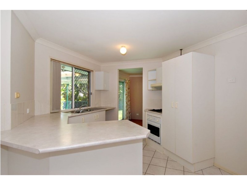 3 Norfolk Place, Seventeen Mile Rocks QLD 4073