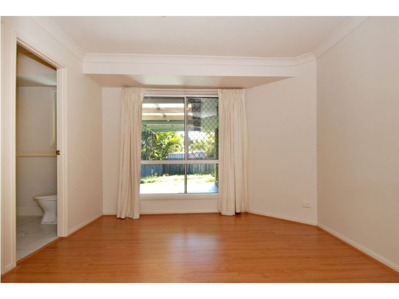 3 Norfolk Place, Seventeen Mile Rocks QLD 4073