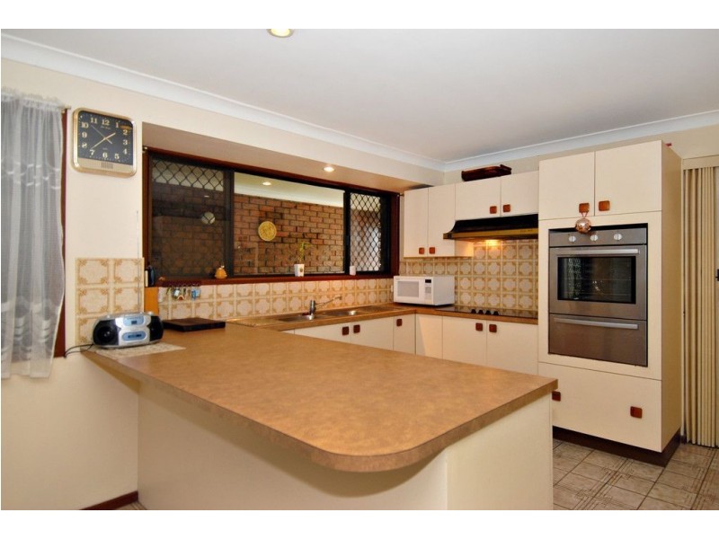 44 Glen Ross Road, Sinnamon Park QLD 4073