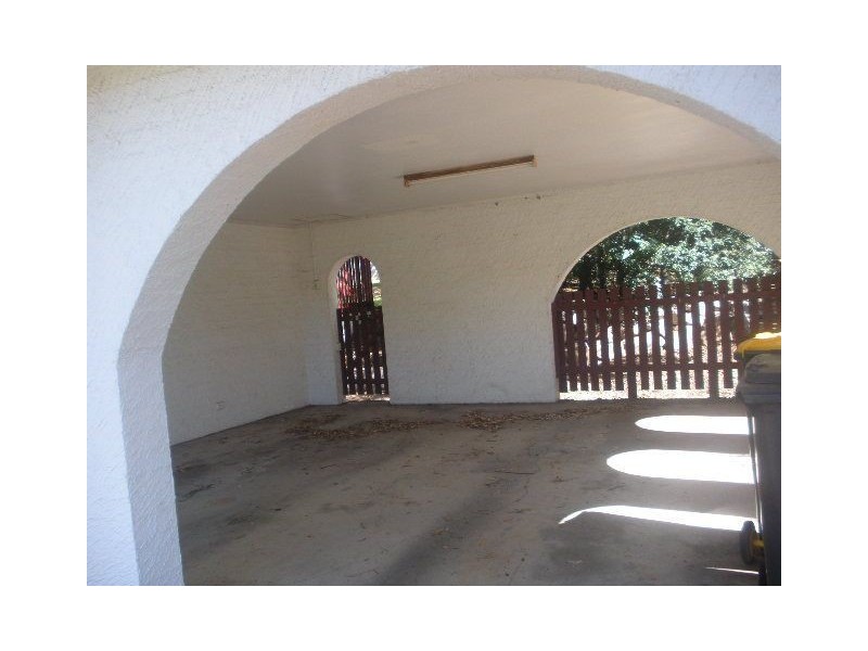 Mount Ommaney QLD 4074