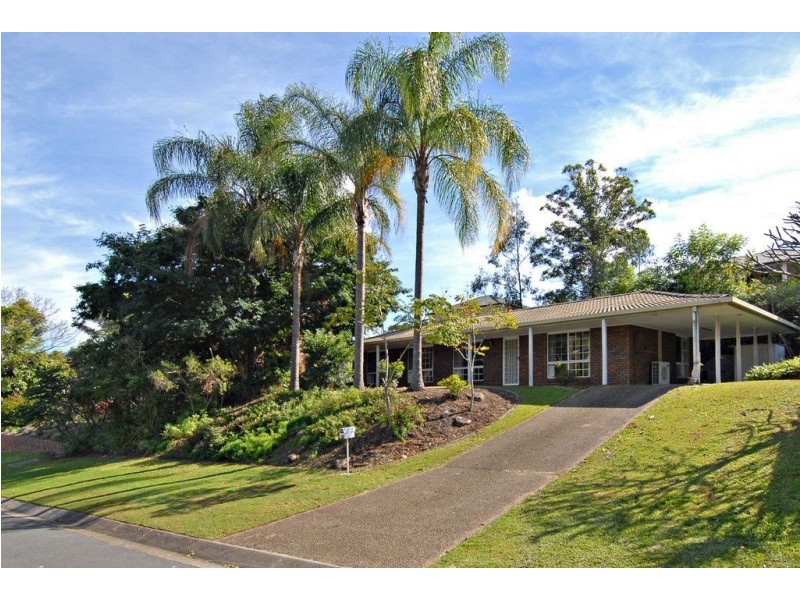 25 Wyndarra Street, Kenmore QLD 4069