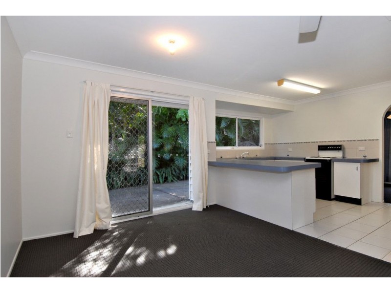 25 Wyndarra Street, Kenmore QLD 4069