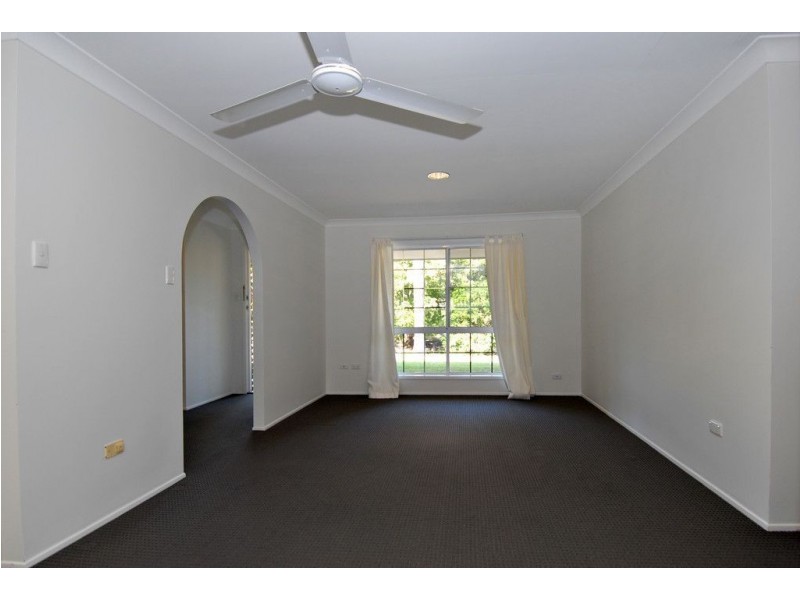 25 Wyndarra Street, Kenmore QLD 4069