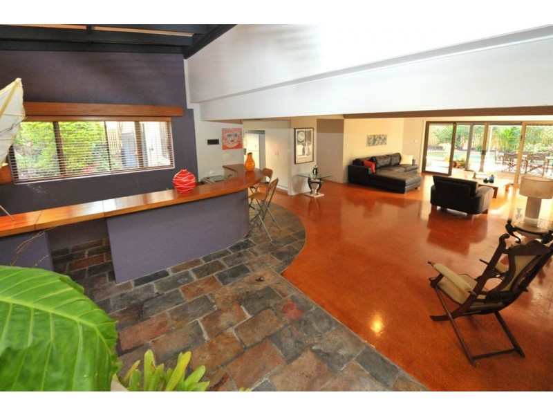 11 Forrest Court, Mount Ommaney QLD 4074