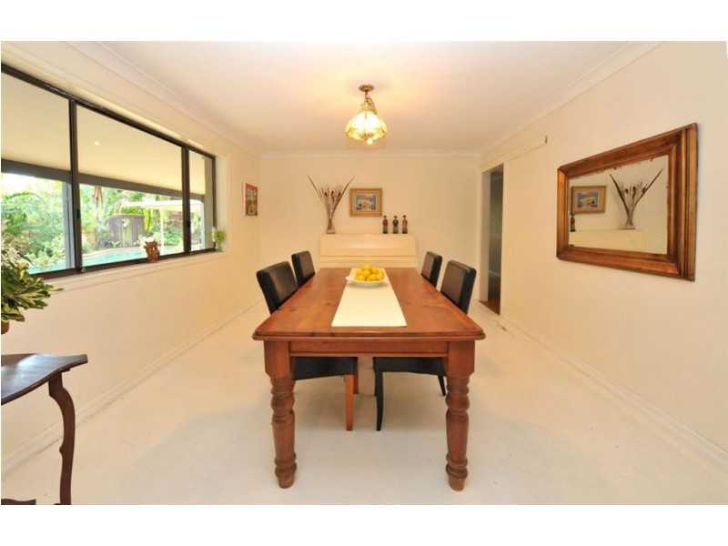 11 Forrest Court, Mount Ommaney QLD 4074