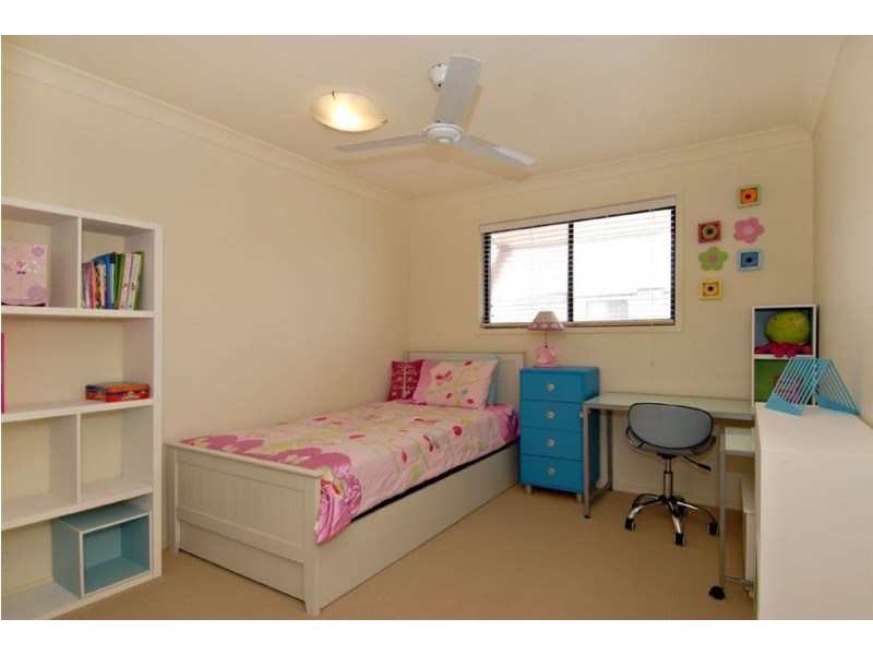 6/7 Greenway Circuit, Mount Ommaney QLD 4074