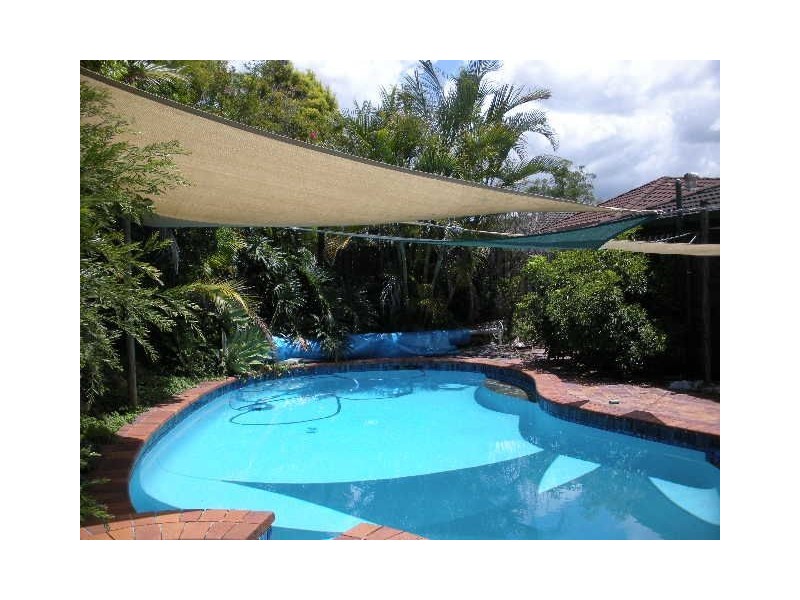 1 Waigen Close, Westlake QLD 4074