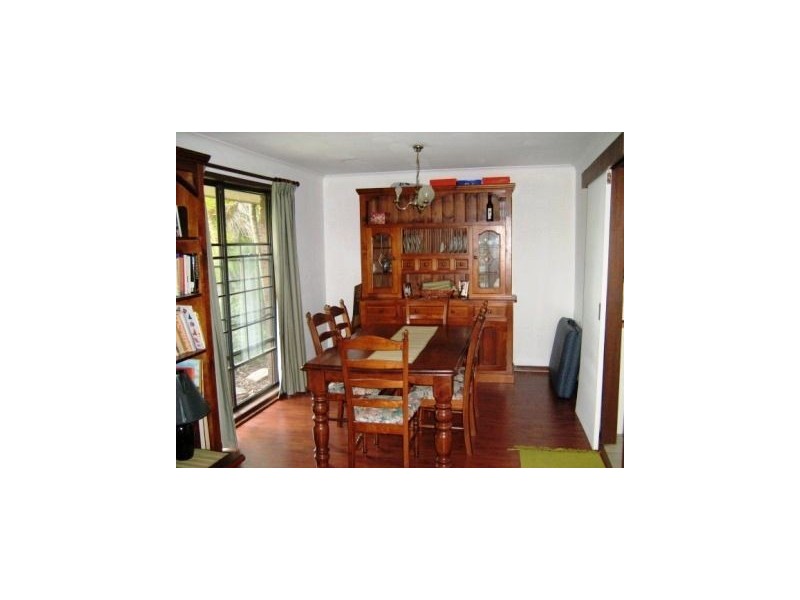 1 Waigen Close, Westlake QLD 4074